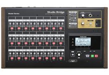 Tascam Studio Bridge - 24 takelių garso įrašymo įrenginys / garso ir MIDI sąsaja