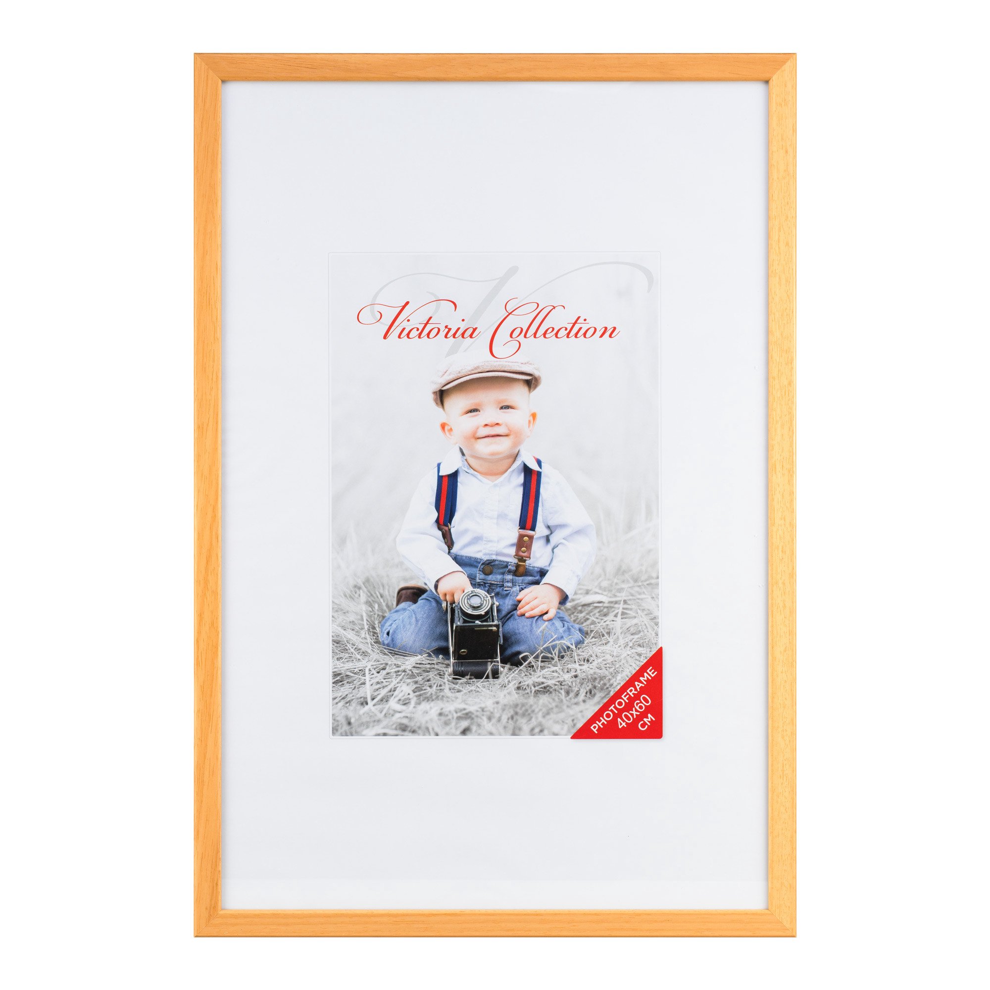 High-quality&nbsp;Victoria Collection&nbsp;photo frame
Natural color wooden&nbsp;frame
Hanging loops
Perfect f