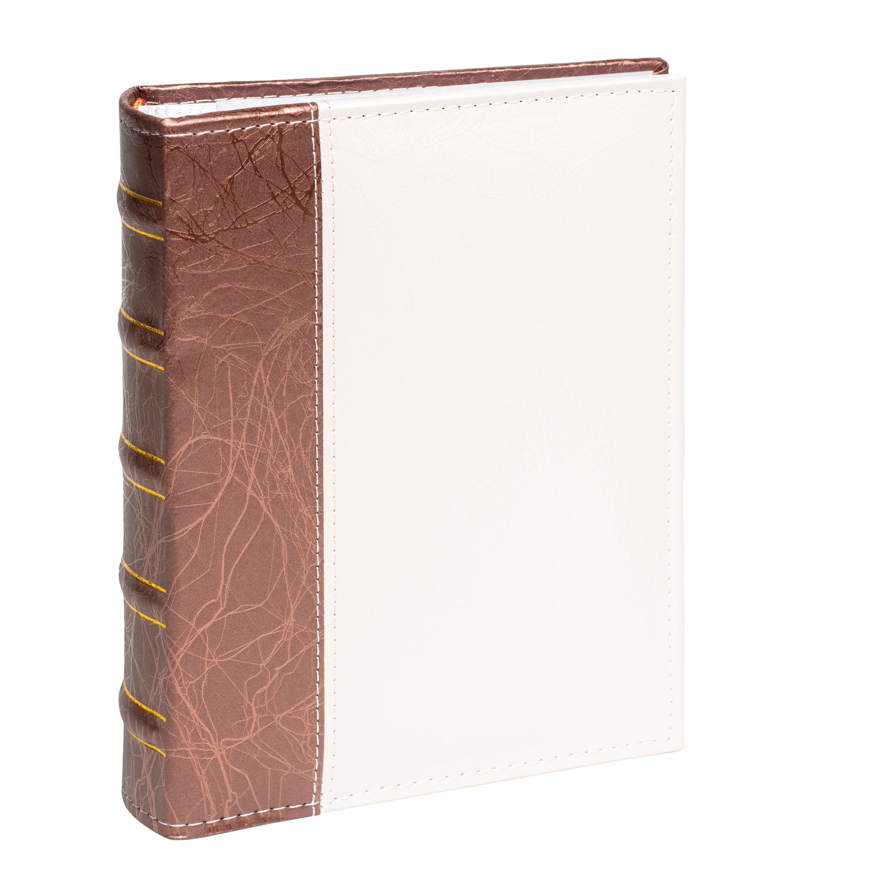 Classic photo album
For 10 × 15 cm photos
Fits 200 photos
Cream pages with memo strips